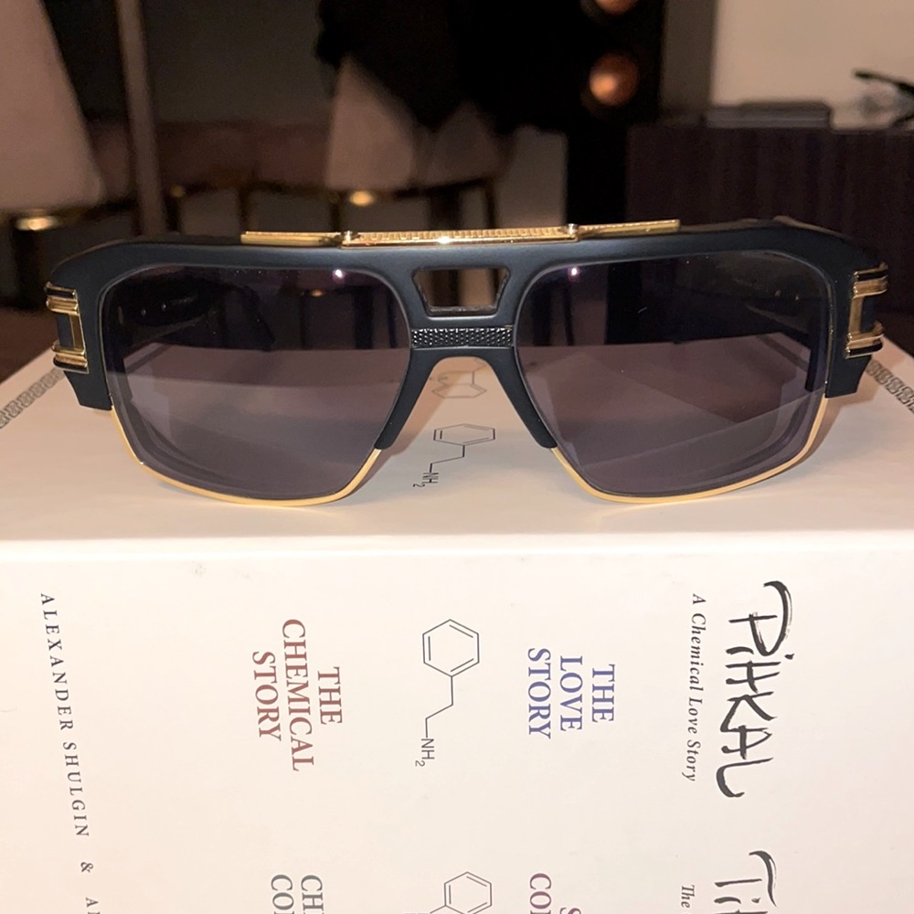 *Dita* Grandmaster Four